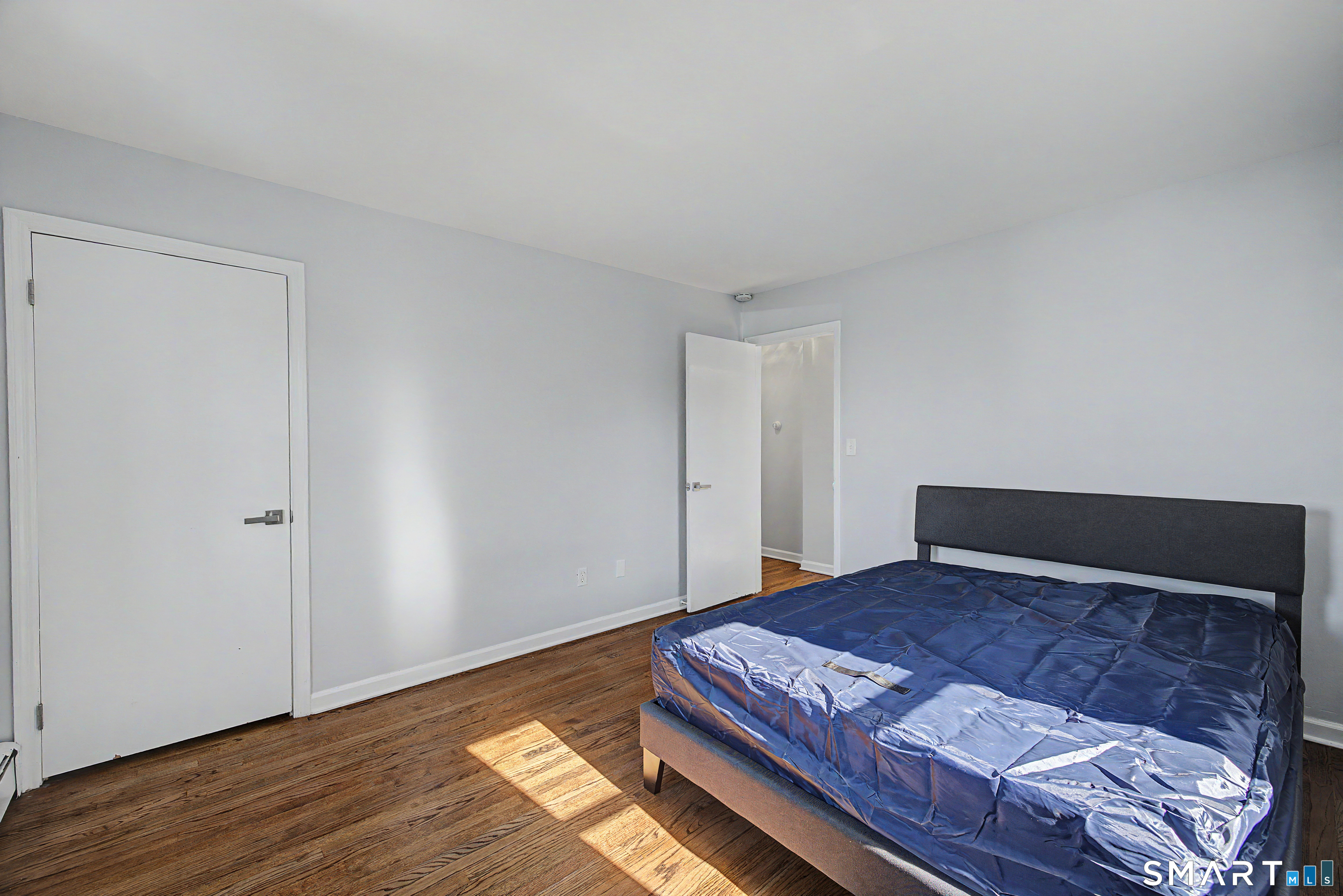 85 Iroquois Road Stamford, CT 06902 - Photo 21 of 27