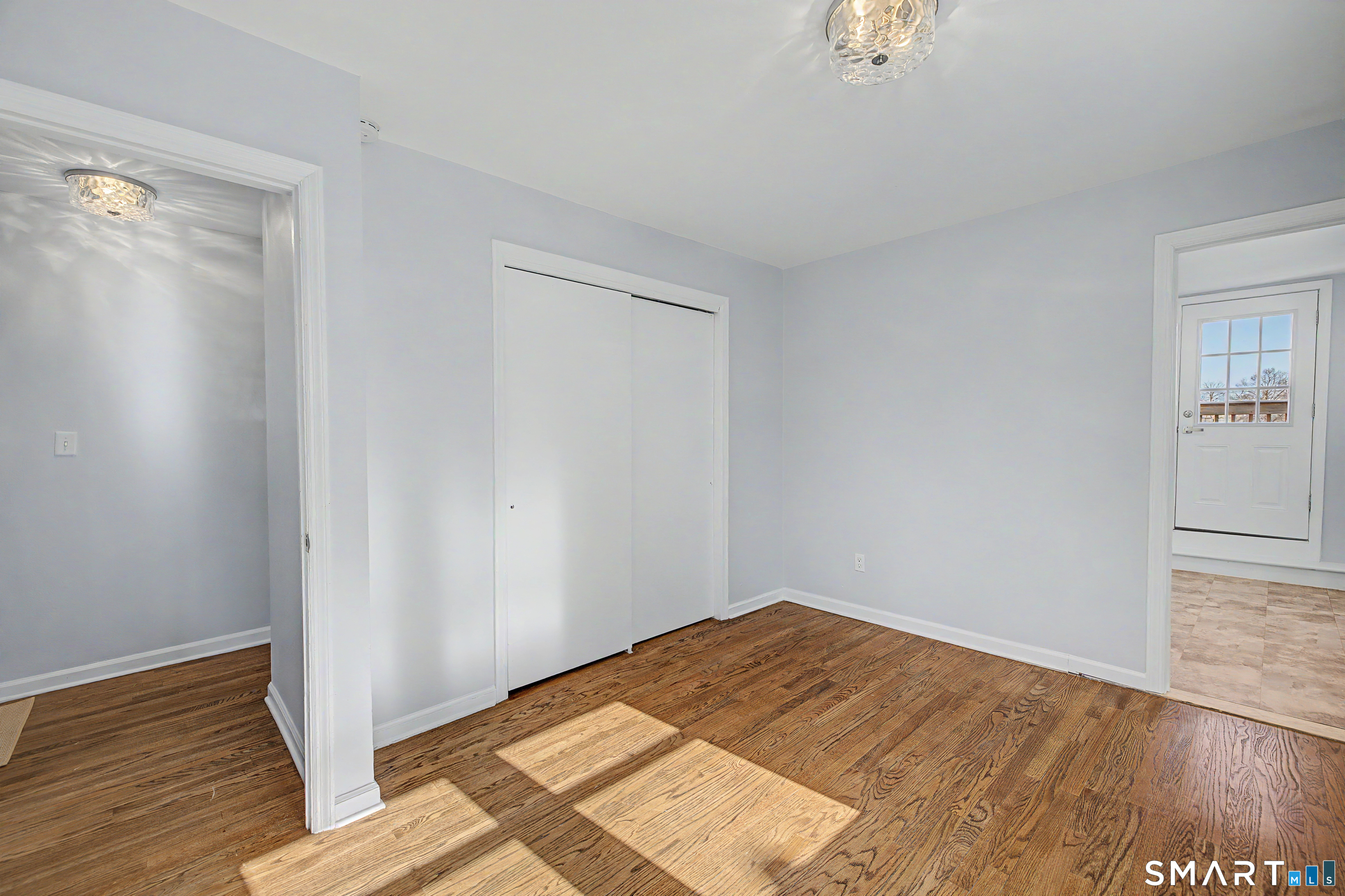 85 Iroquois Road Stamford, CT 06902 - Photo 23 of 27