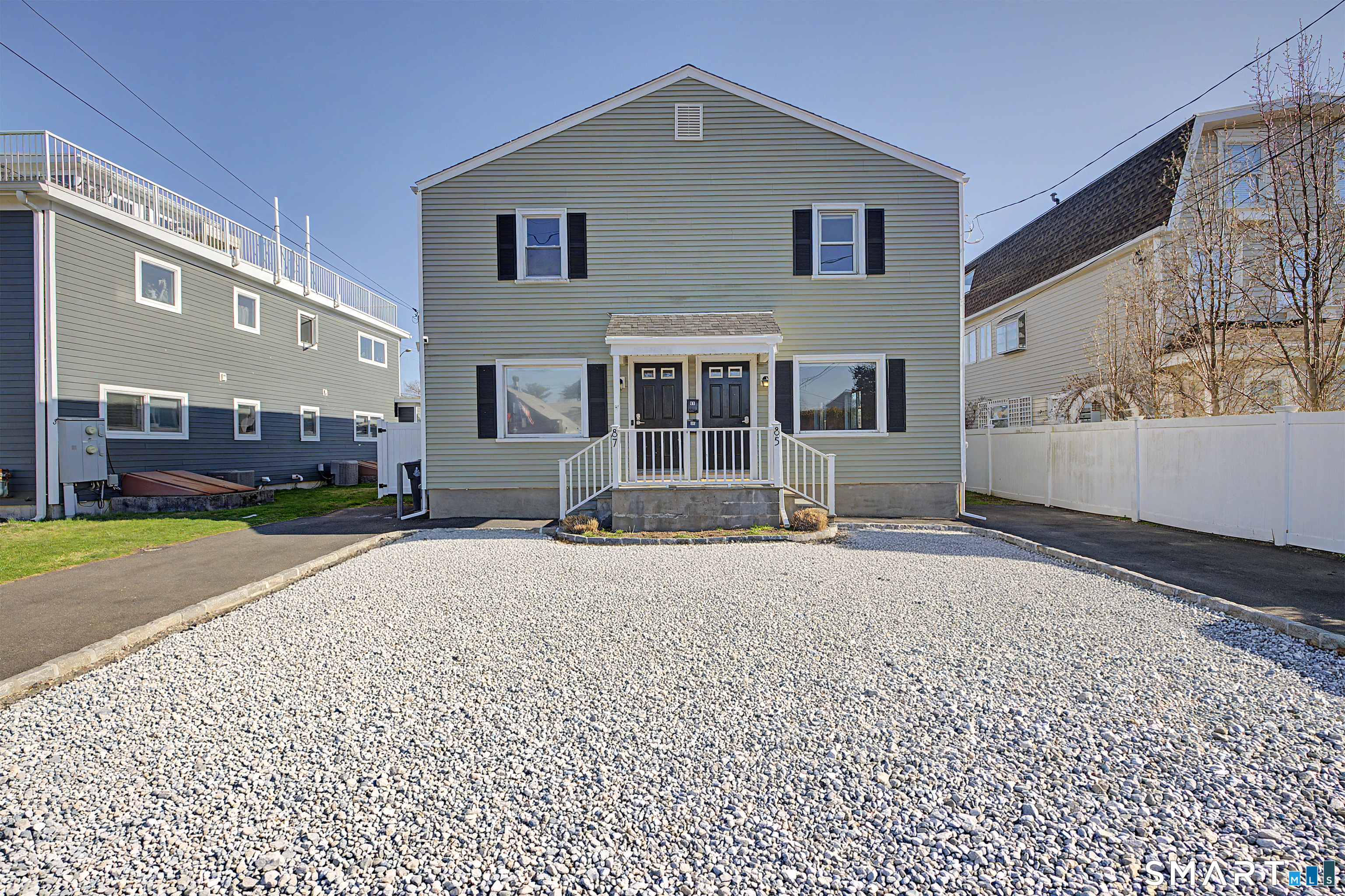 85 Iroquois Road Stamford, CT 06902 - Photo 4 of 27
