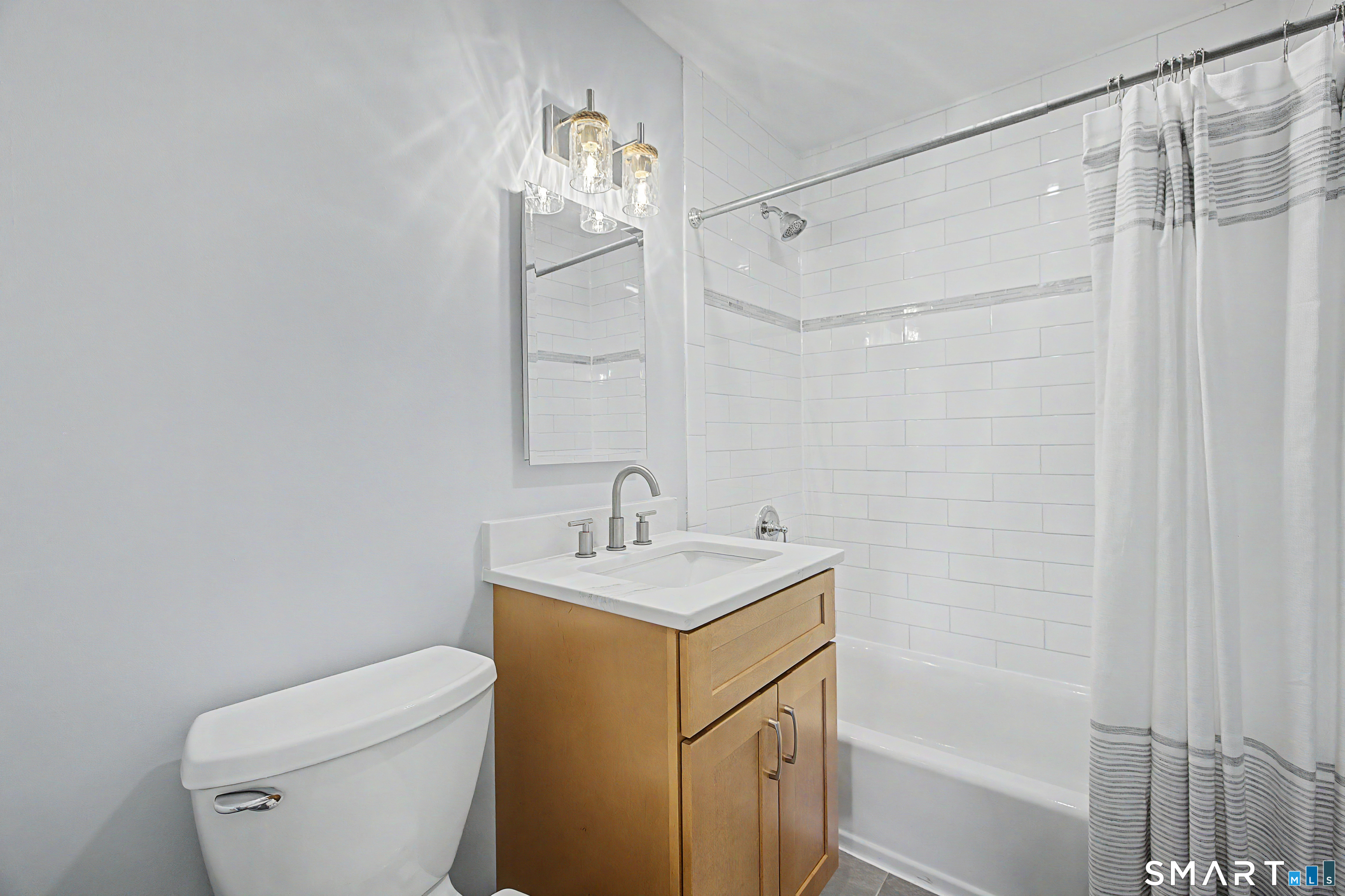 85 Iroquois Road Stamford, CT 06902 - Photo 9 of 27 1st floor full bath