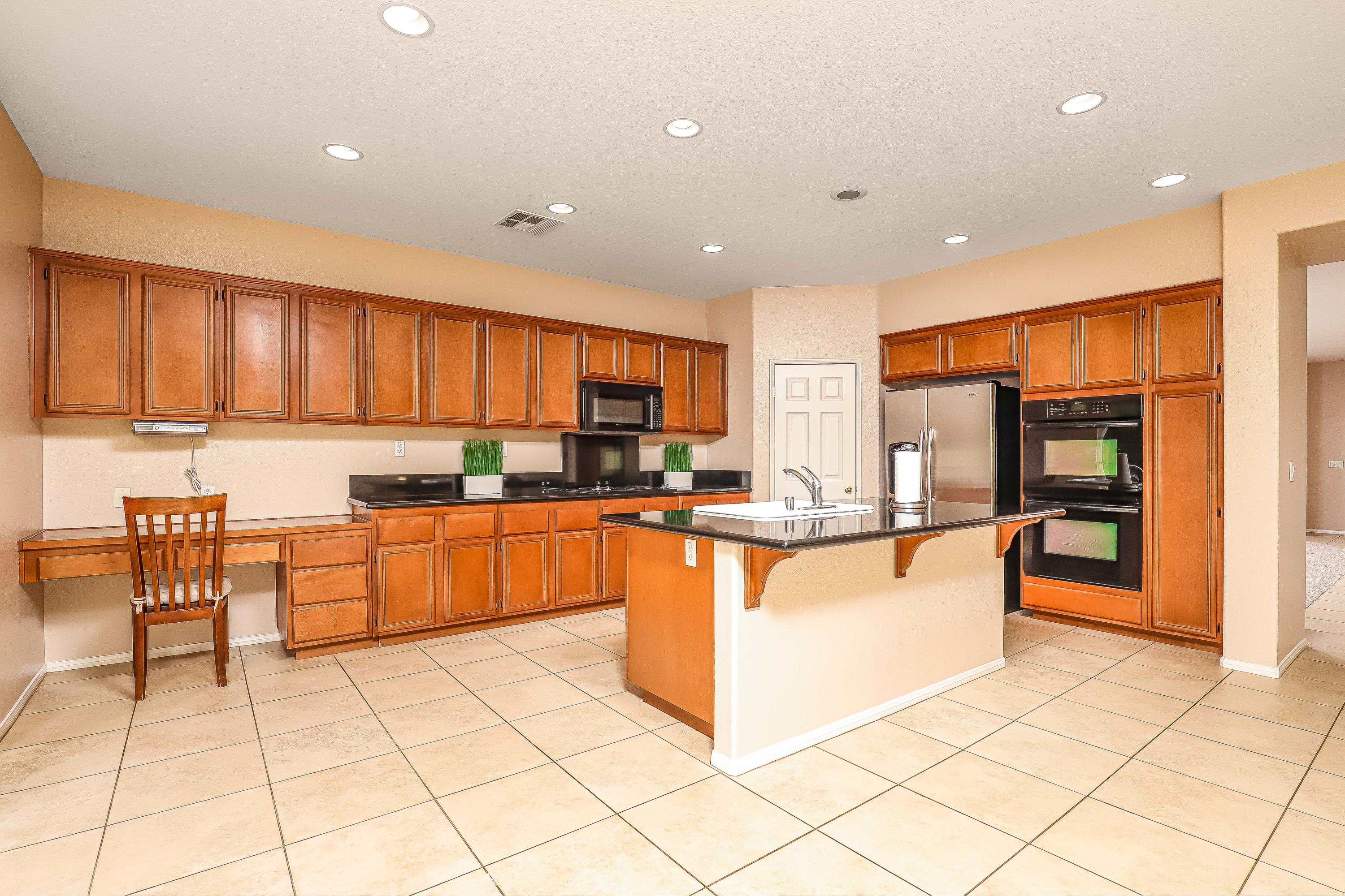7524 Ridge View Drive Lancaster, CA 93536 - Photo 8 of 33 IMG_6410