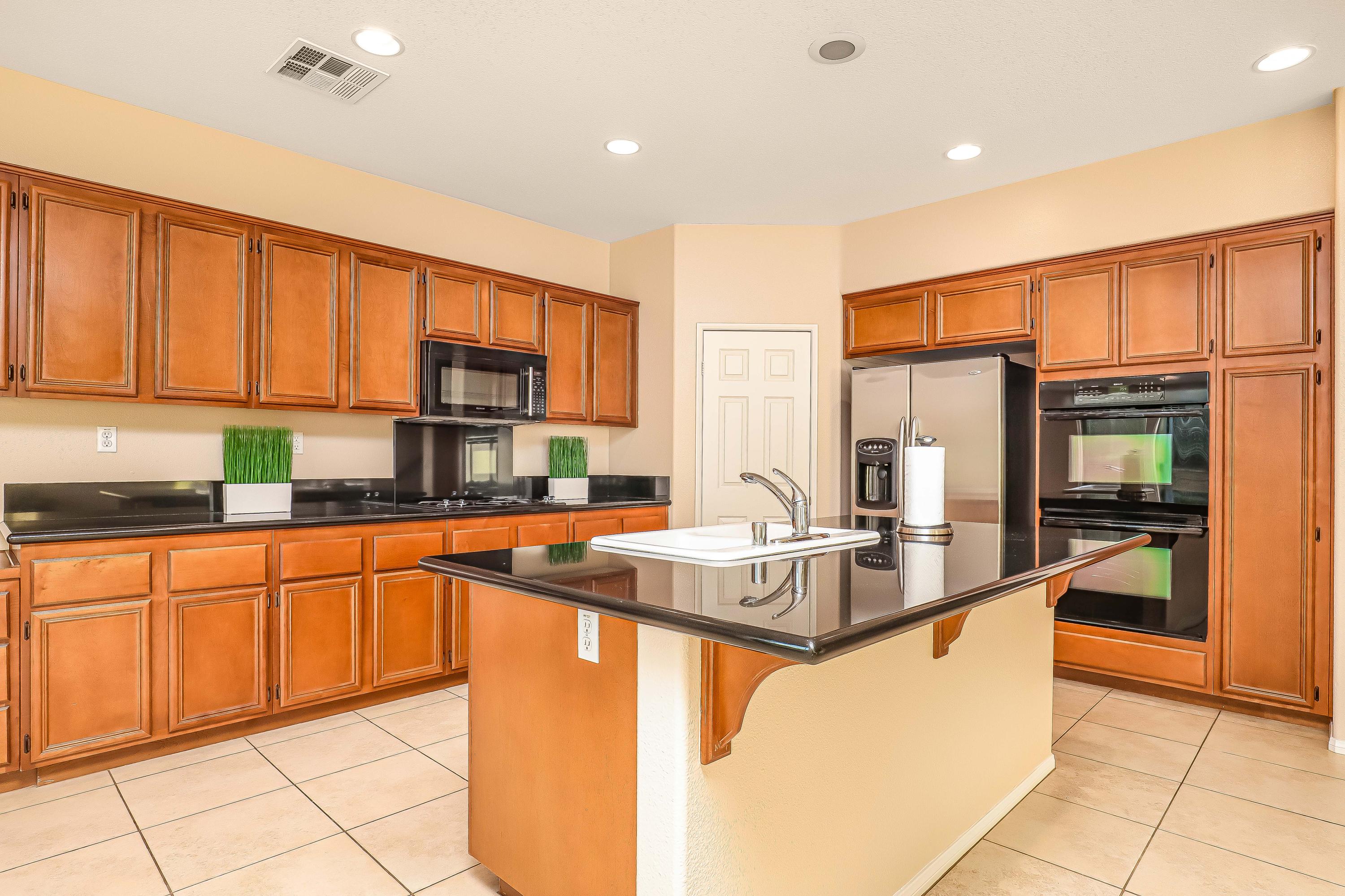7524 Ridge View Drive Lancaster, CA 93536 - Photo 9 of 33 IMG_6428