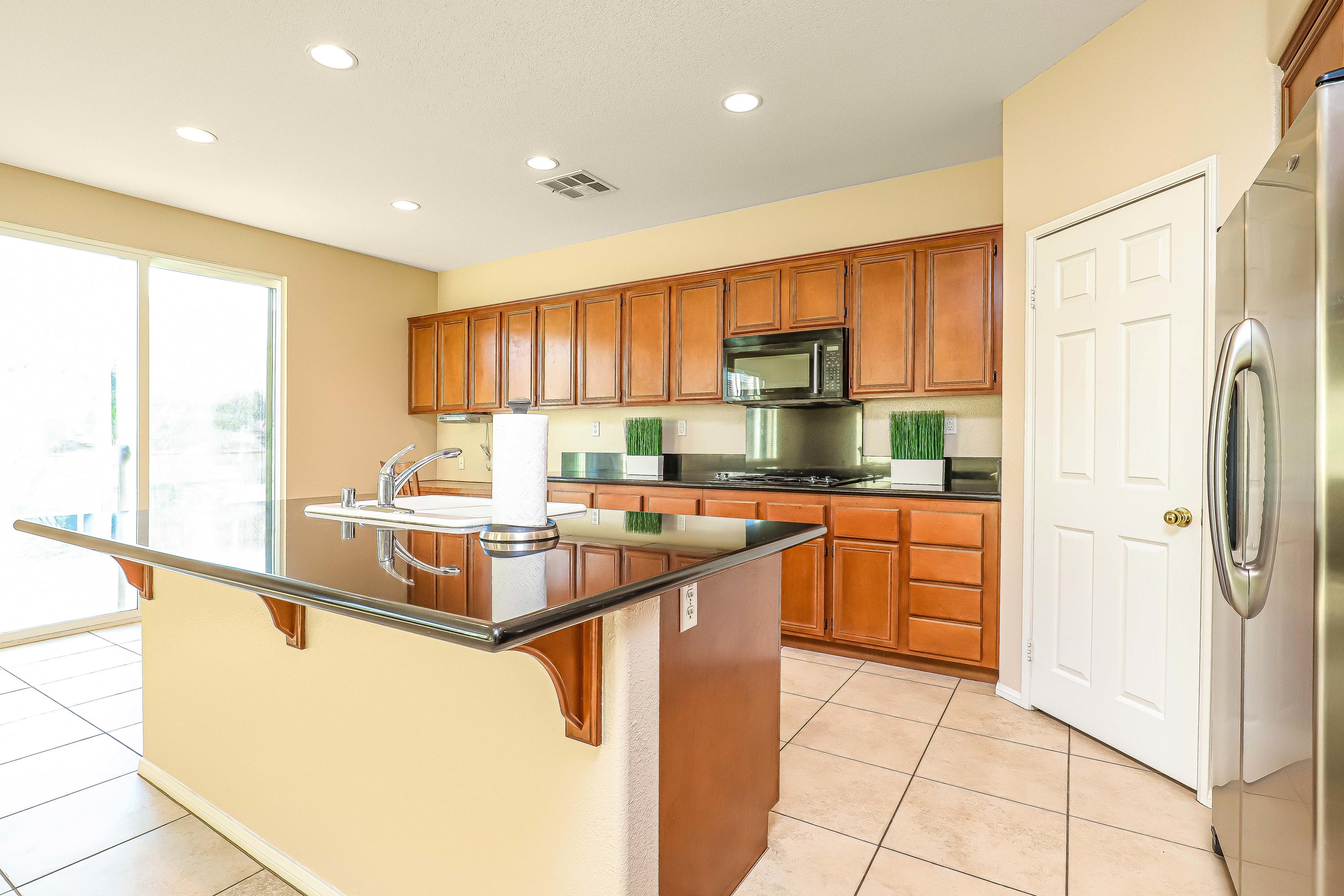 7524 Ridge View Drive Lancaster, CA 93536 - Photo 10 of 33 IMG_6418