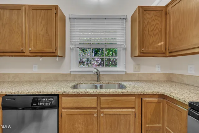 $1,995 | 106 London Plain Court, Cary, NC 27513