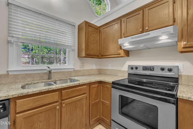 $1,995 | 106 London Plain Court, Cary, NC 27513