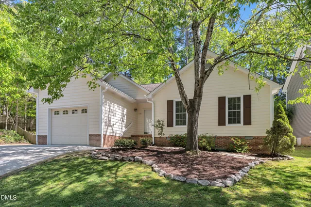 $1,995 | 106 London Plain Court, Cary, NC 27513