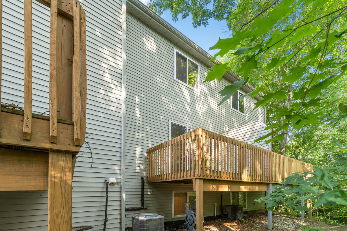 130 Irving Road, Unit 2 Middleville, MI 49333 - Photo 3 of 28 130-Irving_019