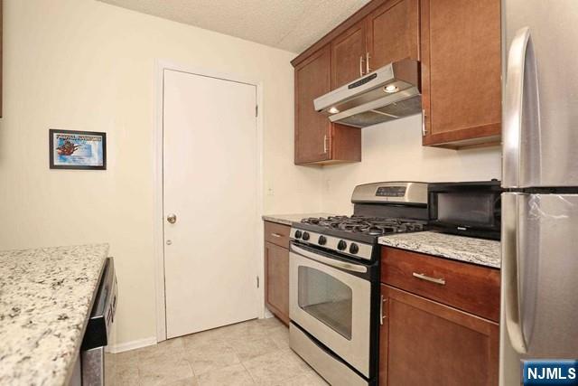 752 Pepperidge Road Mahwah, NJ 07430 - Photo 13 of 26