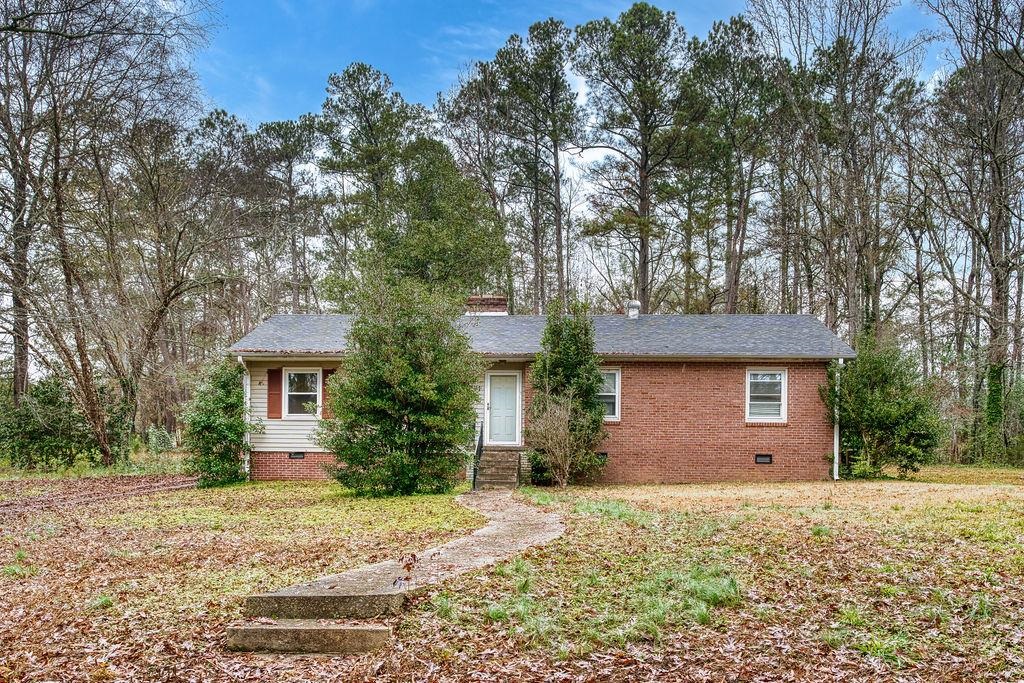 101 Simmons Drive Clinton, SC 29325 - Photo 1 of 35
