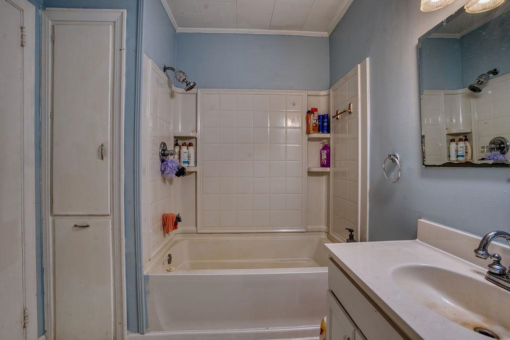 101 Simmons Drive Clinton, SC 29325 - Photo 14 of 35