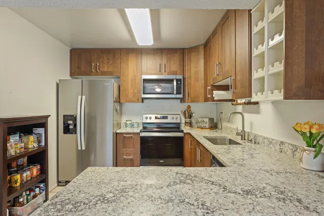 $329,999 | 2352 Bridlewood Drive, Rancho Cordova, CA 95670