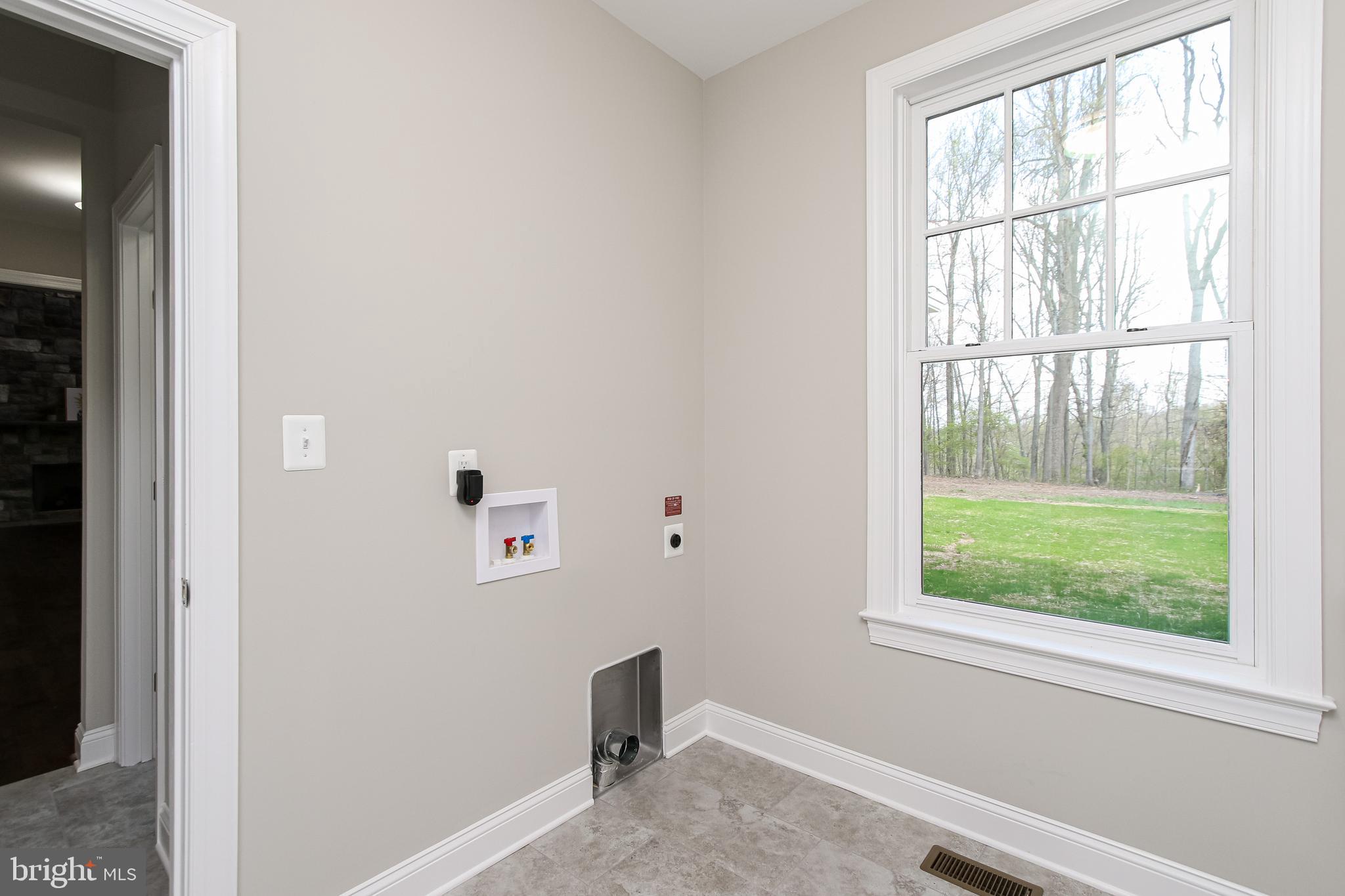 14442 Liberty Road Mount Airy, MD 21771 - Photo 45 of 51 Main level laundry/mudroom
