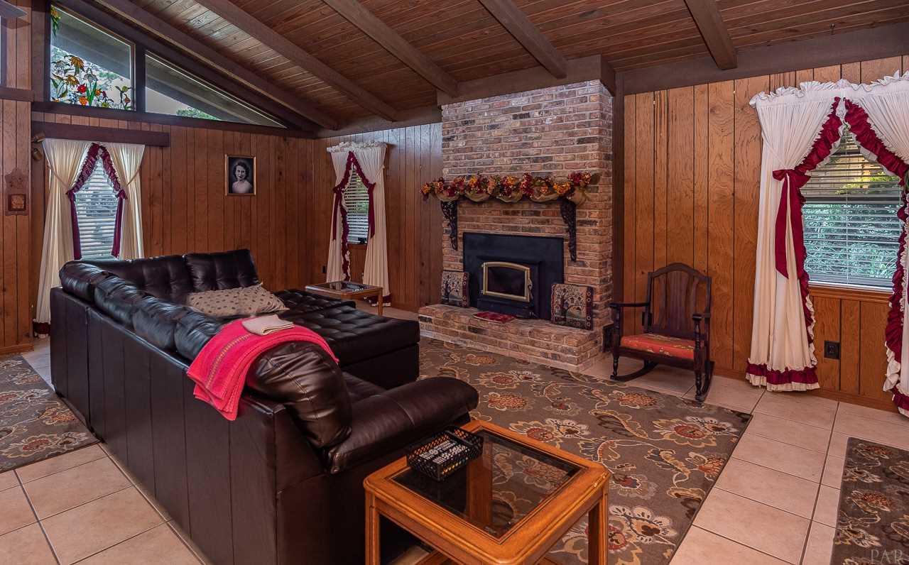 4115 April Road Pensacola, FL 32504 - Photo 5 of 24 Gallery Image 5