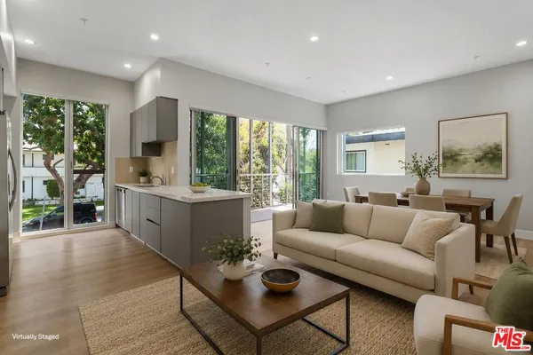 $3,693 | 1223 North Hayworth Avenue, Unit 6, West Hollywood, CA 90046
