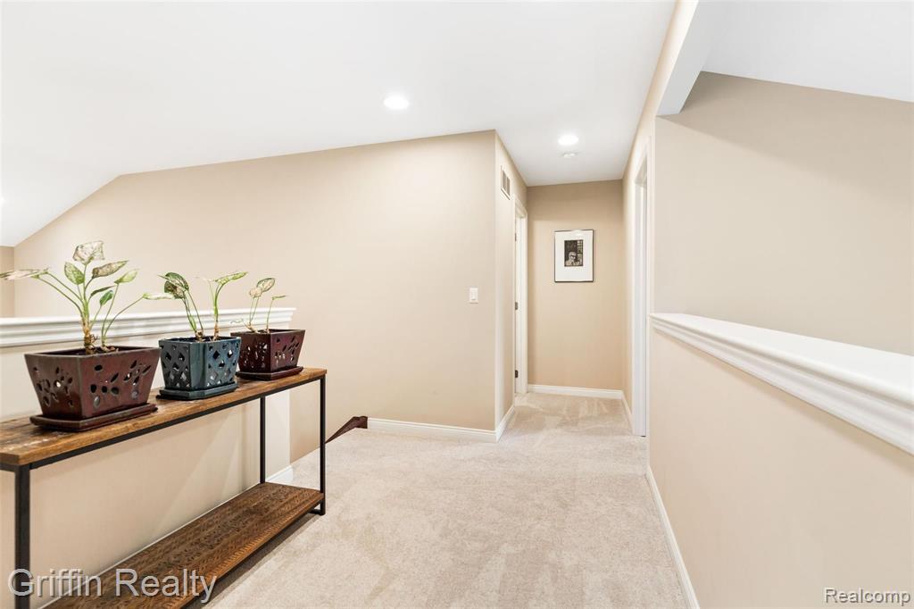 3763 Windingbrook Circle, Unit 35 Rochester Hills, MI 48309 - Photo 29 of 44