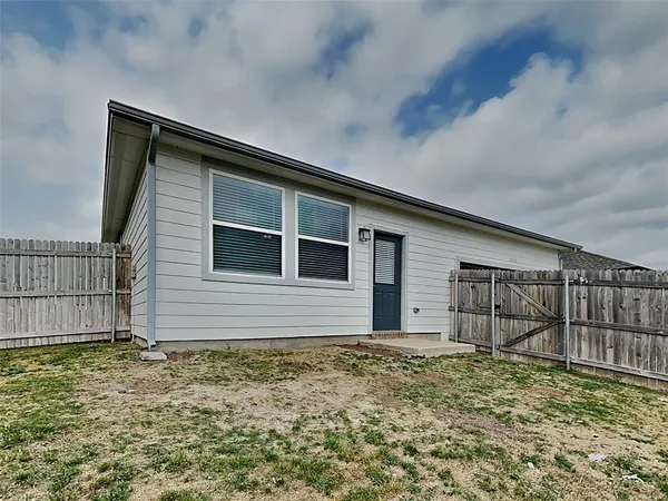 $2,262 | 3416 Tennessee Avenue, Lancaster, TX 75134