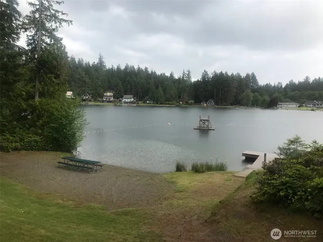 a close up of a street sign