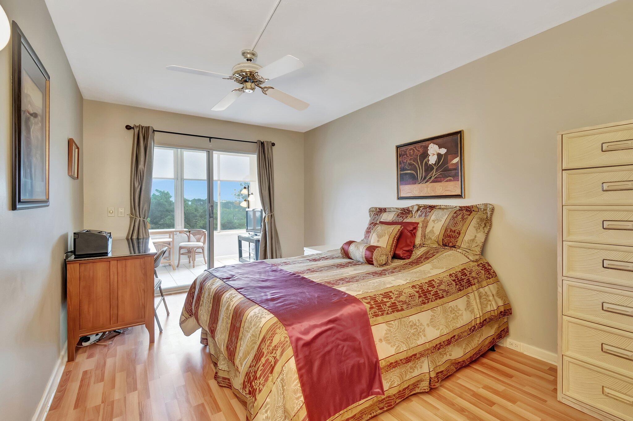 4040 Hythe A Boca Raton, FL 33434 - Photo 20 of 70 32-web-or-mls-DSC_9390