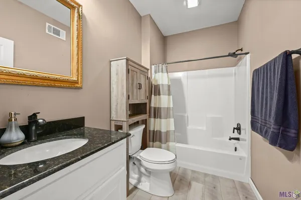 $415,000 | 100 Tranquility Oaks Denham Springs, Pine Grove, LA 70453