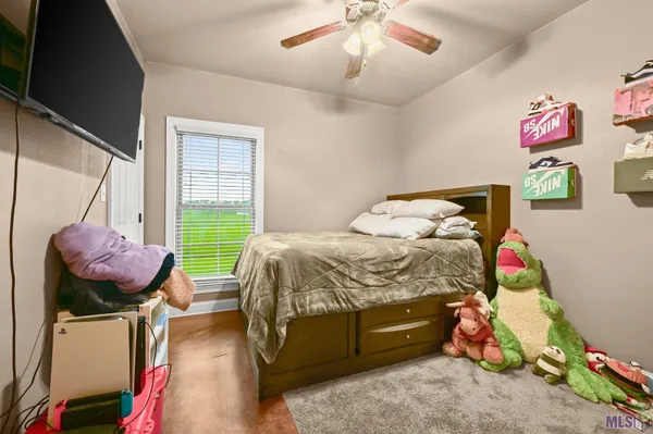 $415,000 | 100 Tranquility Oaks Denham Springs, Pine Grove, LA 70453