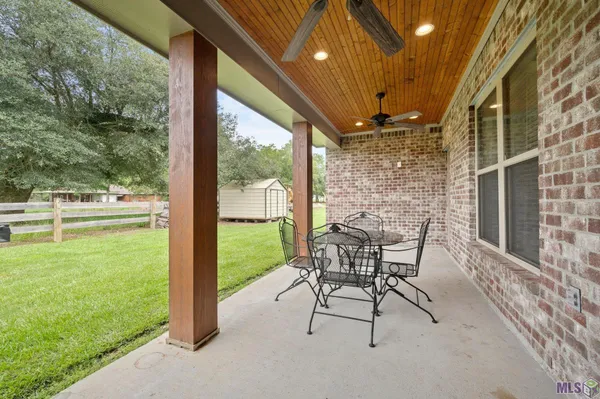 $415,000 | 100 Tranquility Oaks Denham Springs, Pine Grove, LA 70453