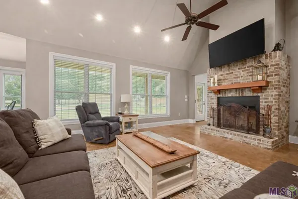 $415,000 | 100 Tranquility Oaks Denham Springs, Pine Grove, LA 70453