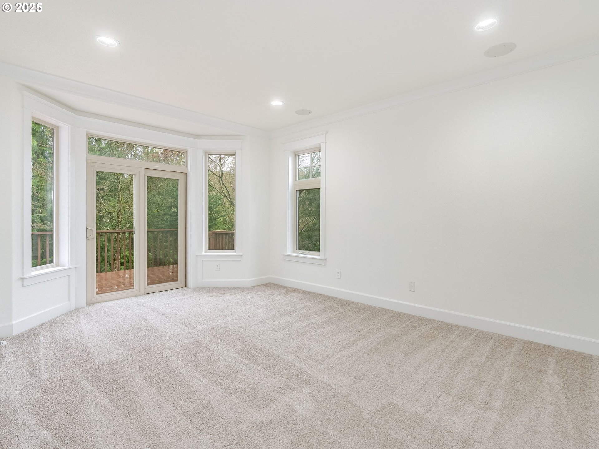 9472 Southeast Emerald Loop Happy Valley, OR 97086 - Photo 19 of 48