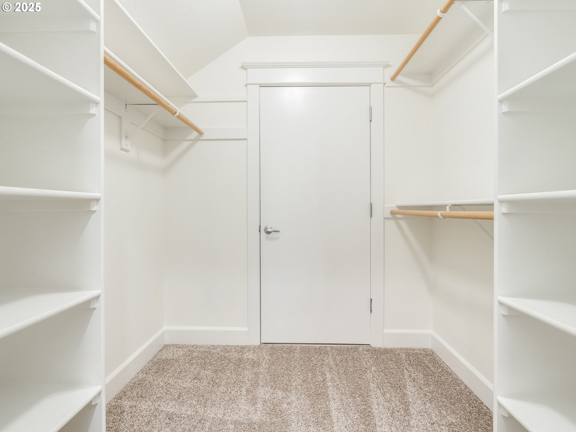 9472 Southeast Emerald Loop Happy Valley, OR 97086 - Photo 27 of 48