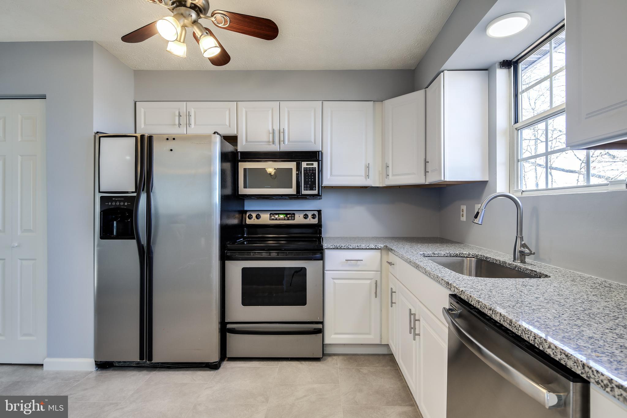 3100 Sounding Drive Edgewood, MD 21040 - Photo 10 of 29 Granite countertops, SS appliances, new disposer