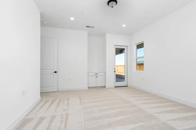 $729,999 | 4527 Iron Creek, Friant, CA 93626