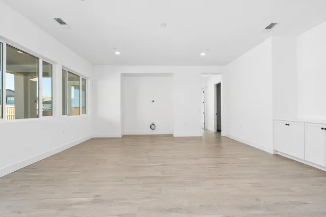 $729,999 | 4527 Iron Creek, Friant, CA 93626