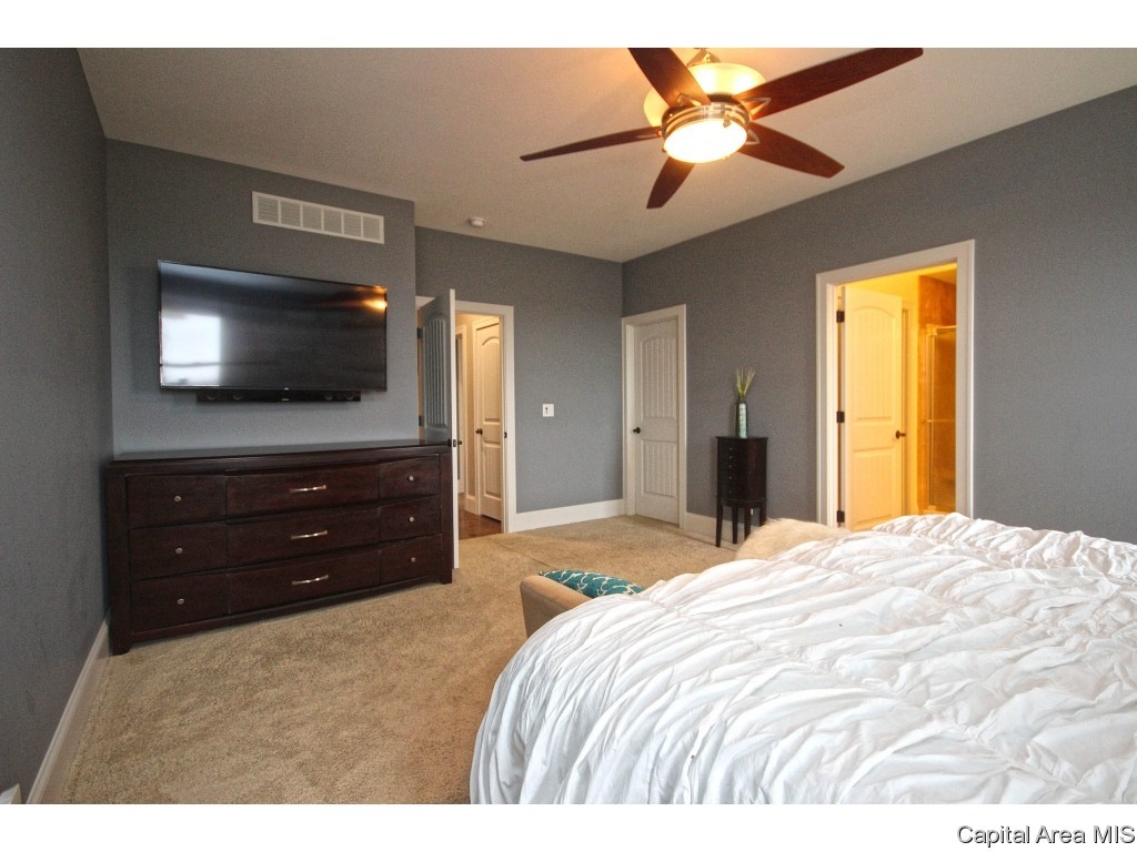 4701 Lynhurst Road Springfield, IL 62711 - Photo 13 of 35