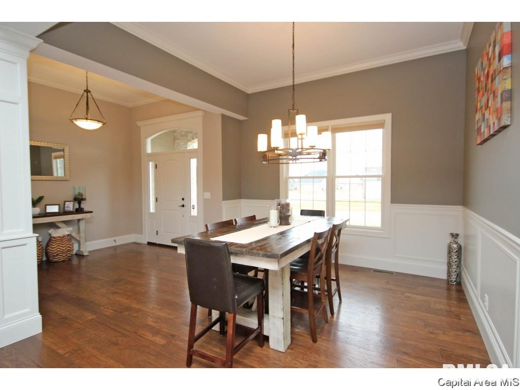 4701 Lynhurst Road Springfield, IL 62711 - Photo 4 of 35