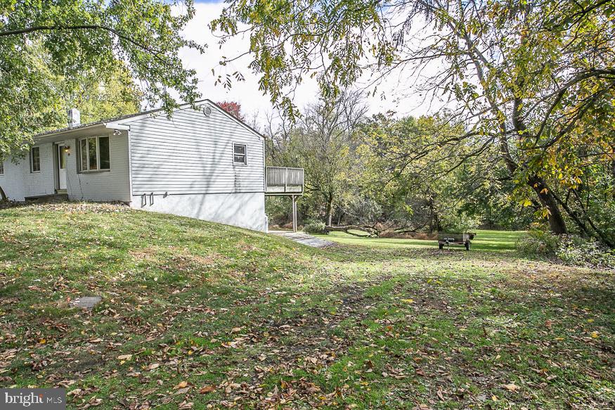 210 South Trooper Road Norristown, PA 19403 - Photo 4 of 11 Exterior Side