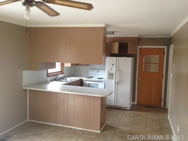 625 Baker Place Road Lancaster, SC 29720 - Photo 4 of 15 Gallery Image 4