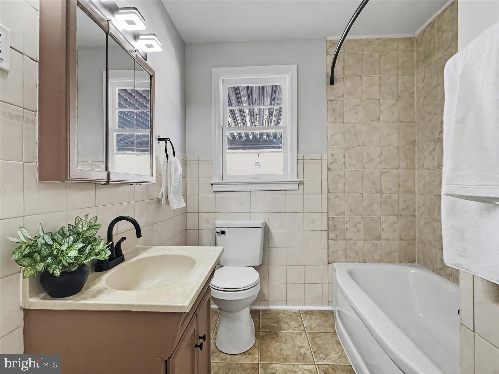 4019 Wolfs Church Road York, PA 17408 - Photo 12 of 23