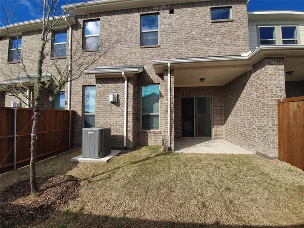 $3,300 | 8266 Primrose Way, Dallas, TX 75252