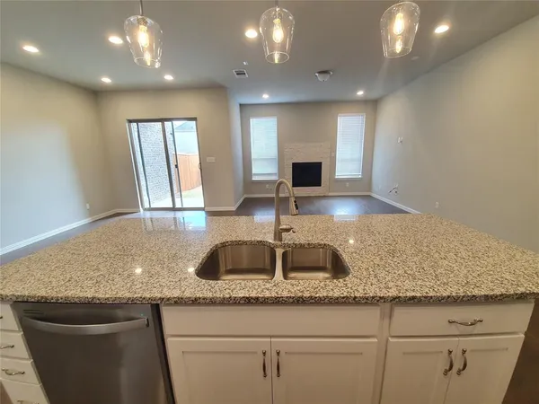 $3,300 | 8266 Primrose Way, Dallas, TX 75252