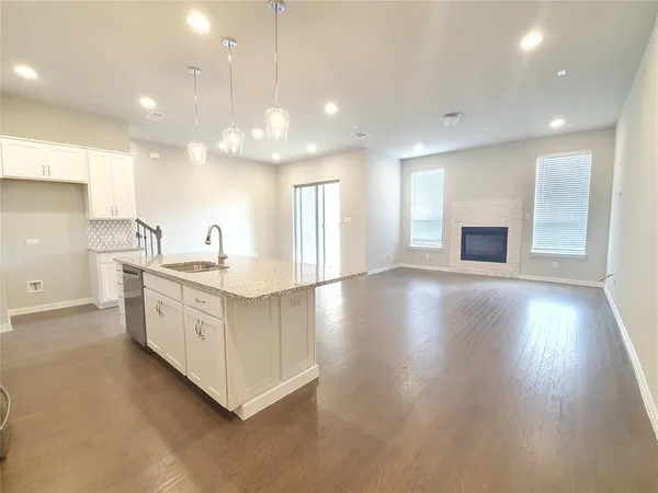 $3,300 | 8266 Primrose Way, Dallas, TX 75252