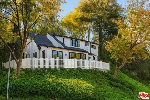 $1,450,000 | 14807 Round Valley Drive, Sherman Oaks, CA 91403