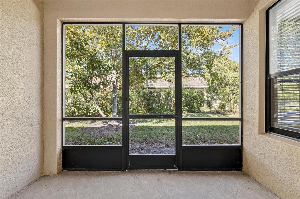 329 Seneca Falls Drive Apollo Beach, FL 33572 - Photo 15 of 36