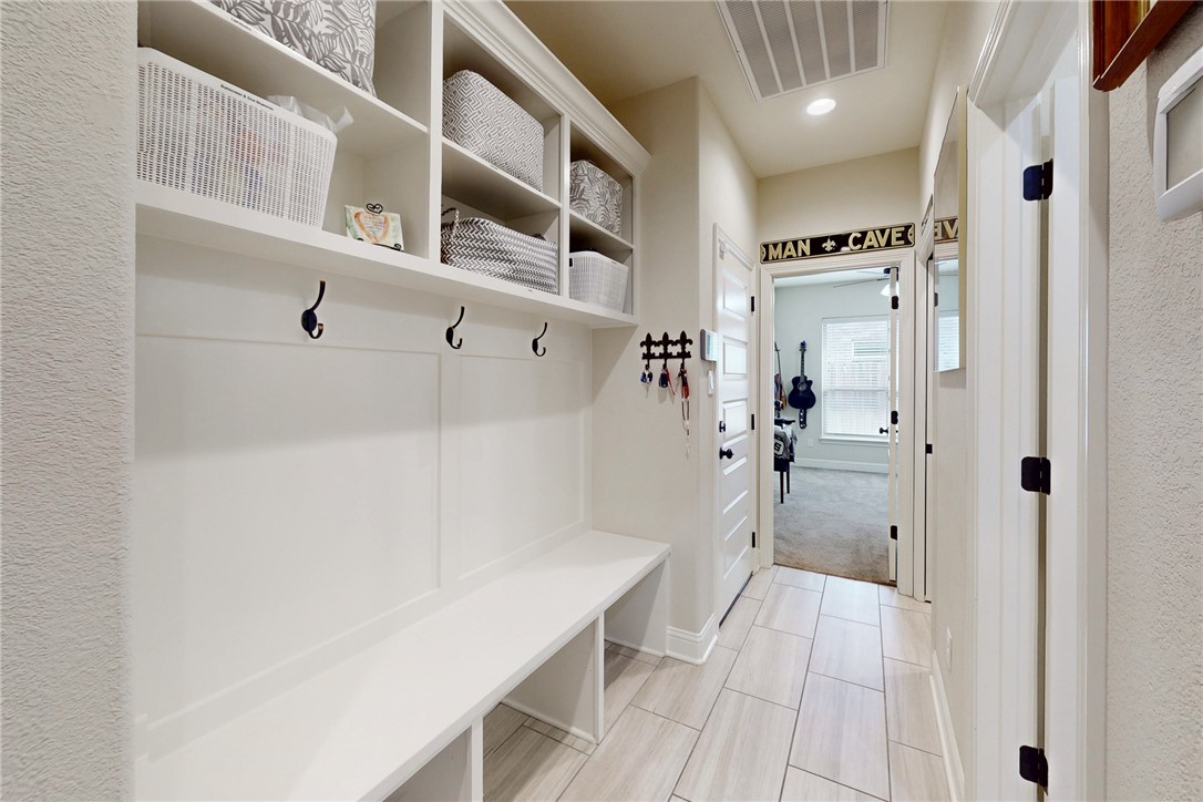 3425 Dovecote Way Bryan, TX 77808 - Photo 19 of 27 Mud Hall off the garage