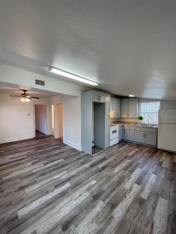 2387 Sheridan Road Mount Dora, FL 32757 - Photo 3 of 6