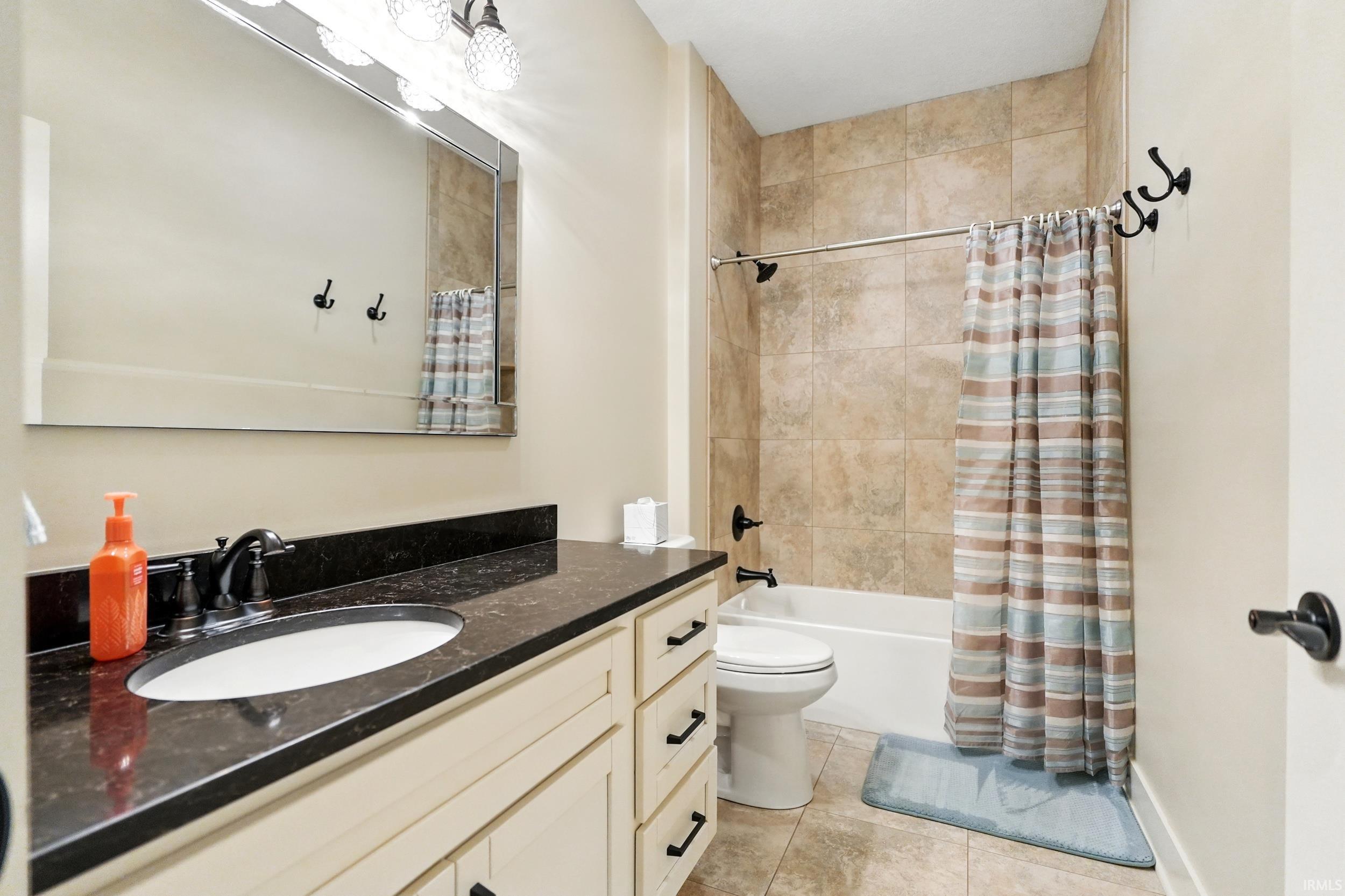 6212 Deer Hollow Road Auburn, IN 46706 - Photo 22 of 36