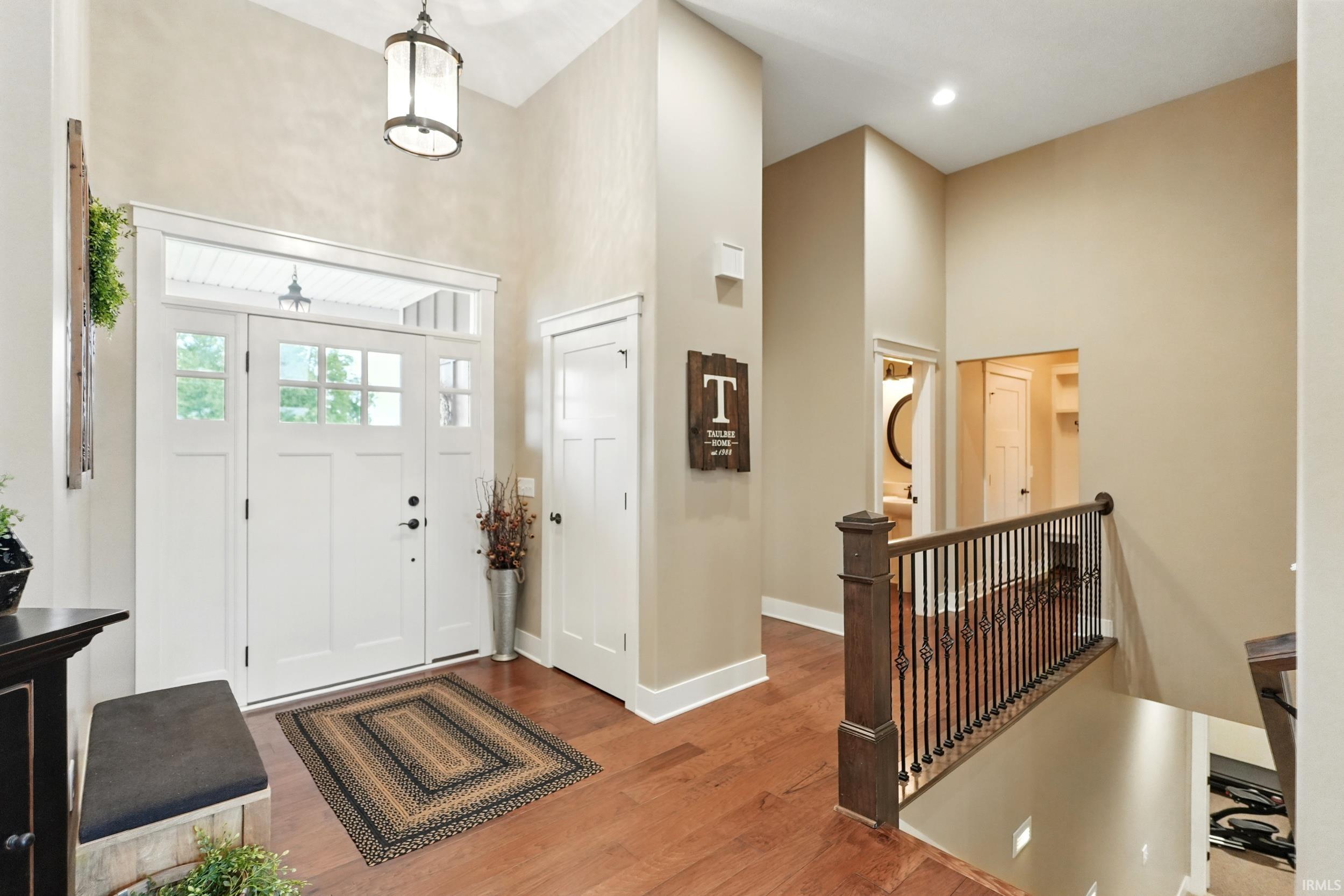 6212 Deer Hollow Road Auburn, IN 46706 - Photo 3 of 36