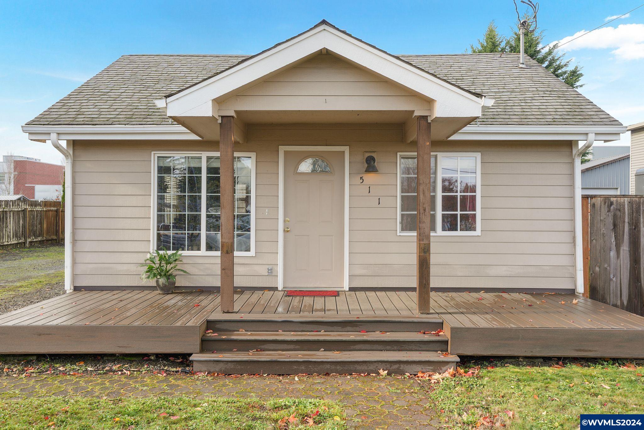 511 Grant Street Silverton, OR 97381 - Photo 4 of 44 Gallery Image 4
