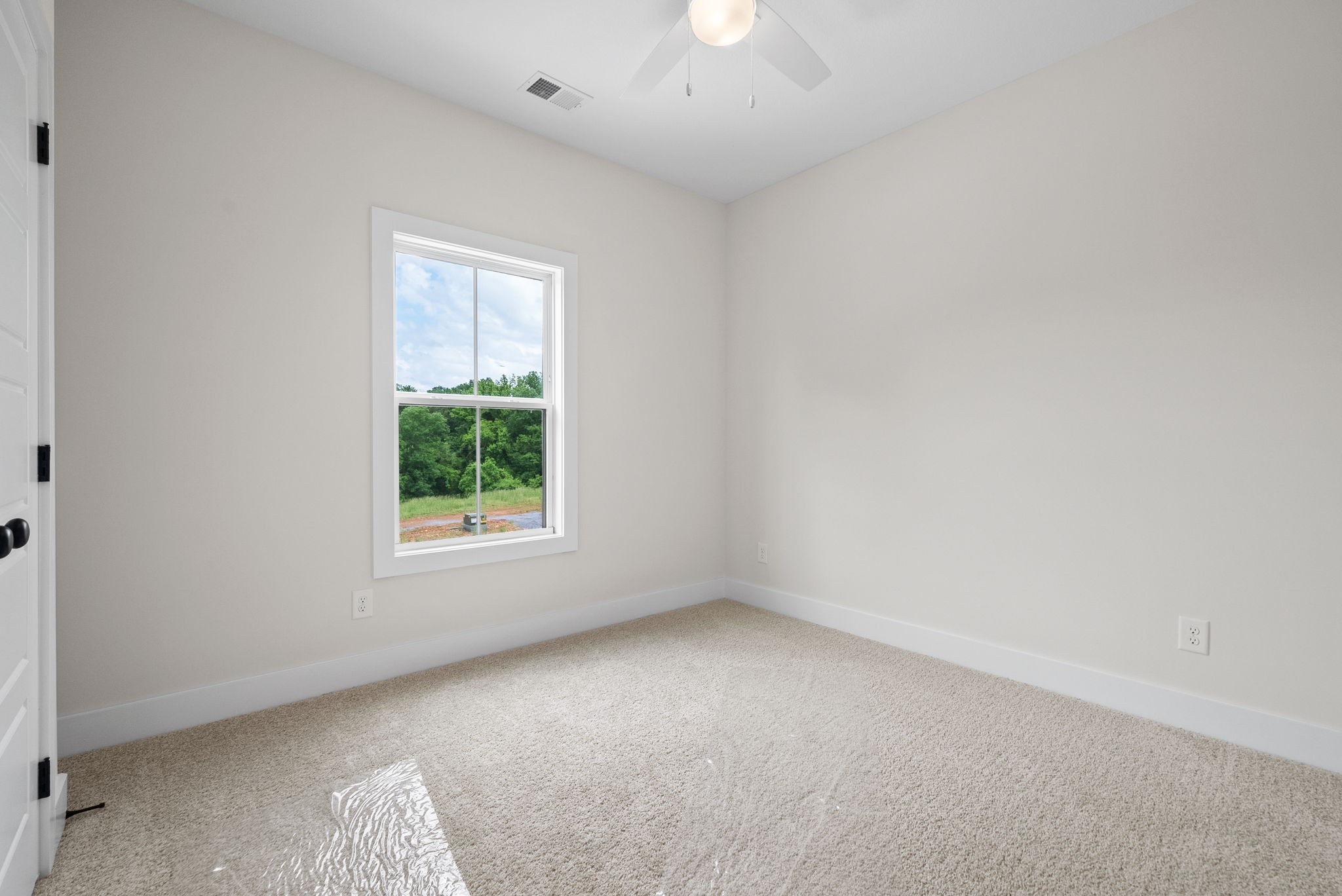 197 Dewberry Road Clarksville, TN 37042 - Photo 37 of 59 an empty room with a window