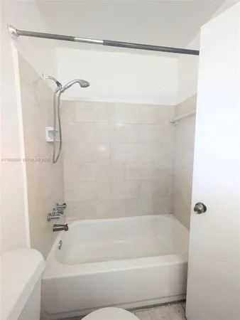 $1,750 | 6850 West 14th Court, Unit 12B, Hialeah, FL 33014