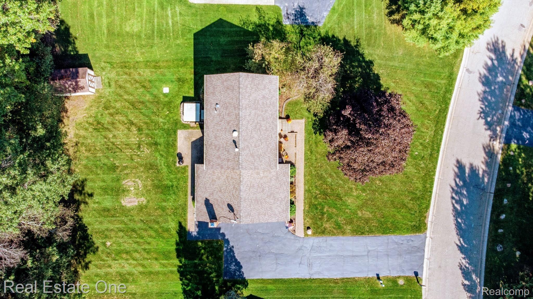 9701 Klais Road Clarkston, MI 48348 - Photo 29 of 34 9701-Klais-Rd-38.jpg