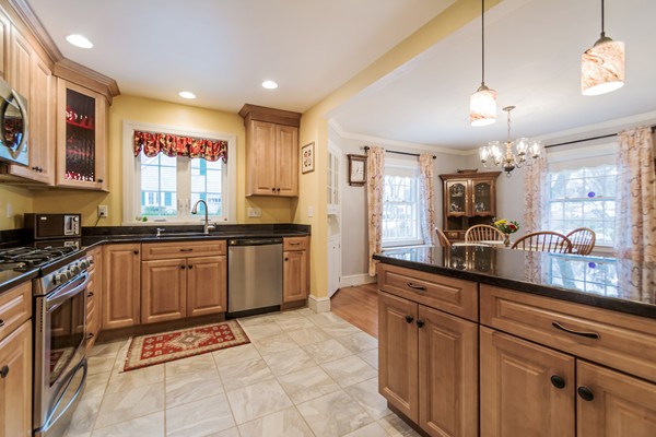 7 Yale Road Andover, MA 01810 - Photo 6 of 20 Gallery Image 6